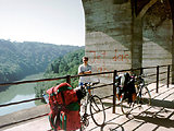 Na moście w Szwajcarii (9 KB)