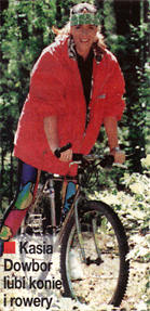 Katarzyna Dowbor na rowerze (17 KB)